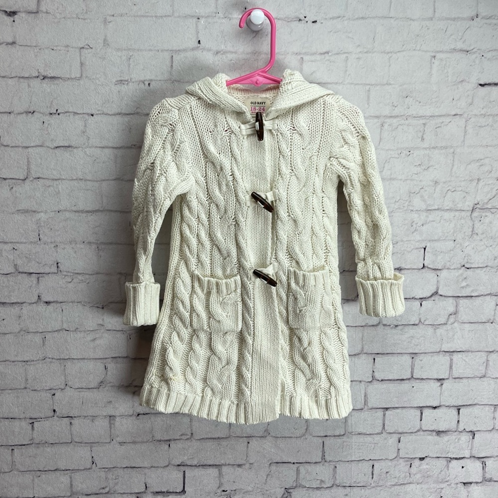 Old Navy cream off white cable knit sweater size 18-24 months